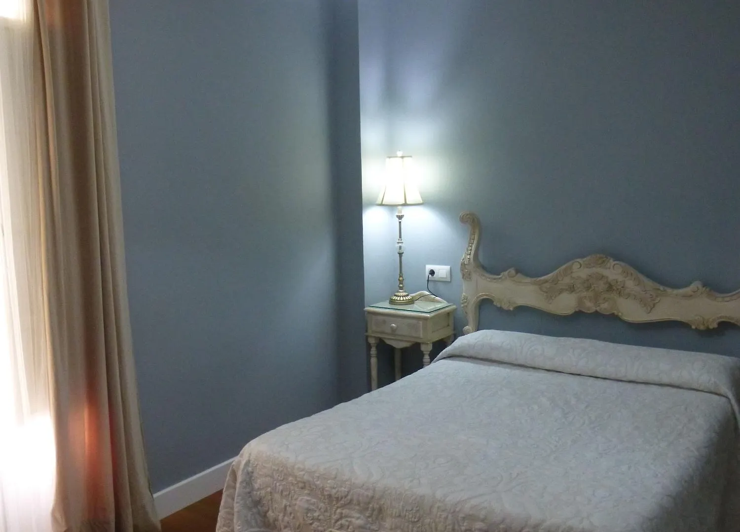 Le Petit Paris Hotel Seville 2*,  Spain