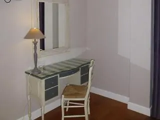 ** Guest house Le Petit Paris Hotel Seville Spain