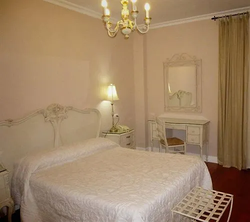Le Petit Paris Hotel Seville