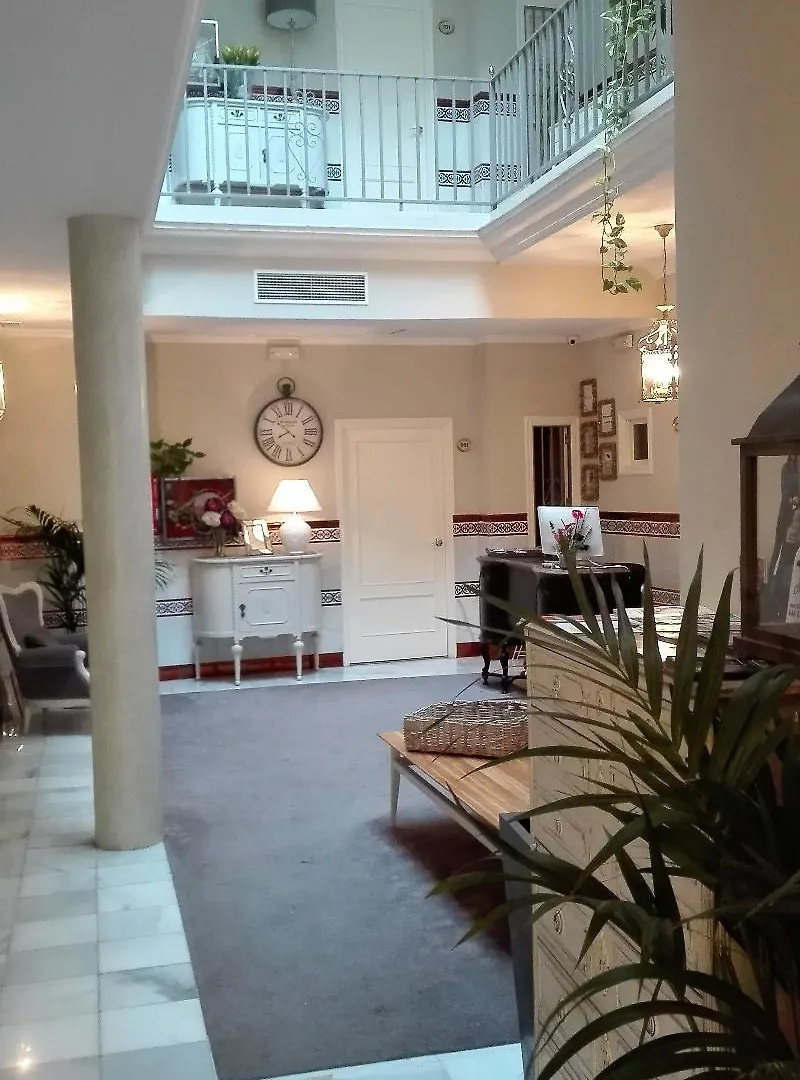 Le Petit Paris Hotel Seville