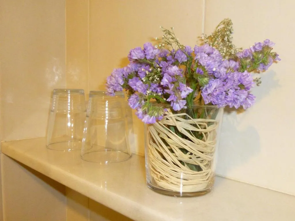 Le Petit Paris Hotel Seville Guest house