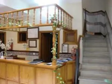 Le Petit Paris Hotel Seville 2*,
